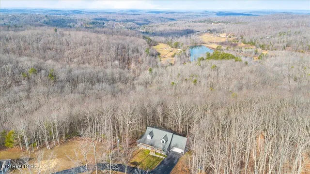 $430,000 | 200 Brady Lane, Oneida, TN 37841