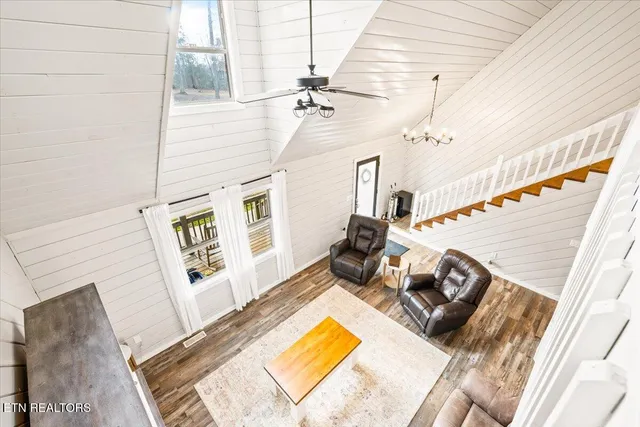 $430,000 | 200 Brady Lane, Oneida, TN 37841