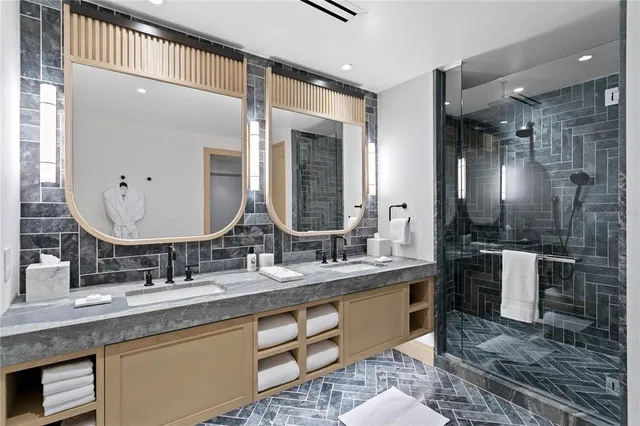 $2,895,000 | 3015 South Ysabella Avenue, Unit 2301, Tampa, FL 33629