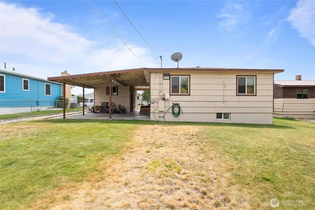 a front view of house with yard