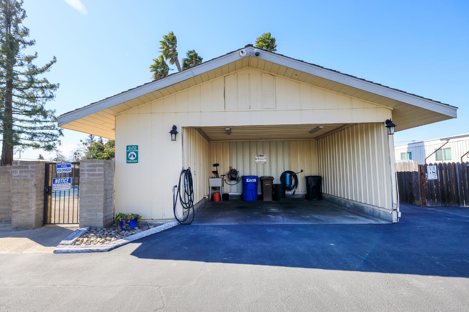 3418 North Waring Road, Unit 24 Denair, CA 95316 - Photo 45 of 48 a view of a chairs in front of house