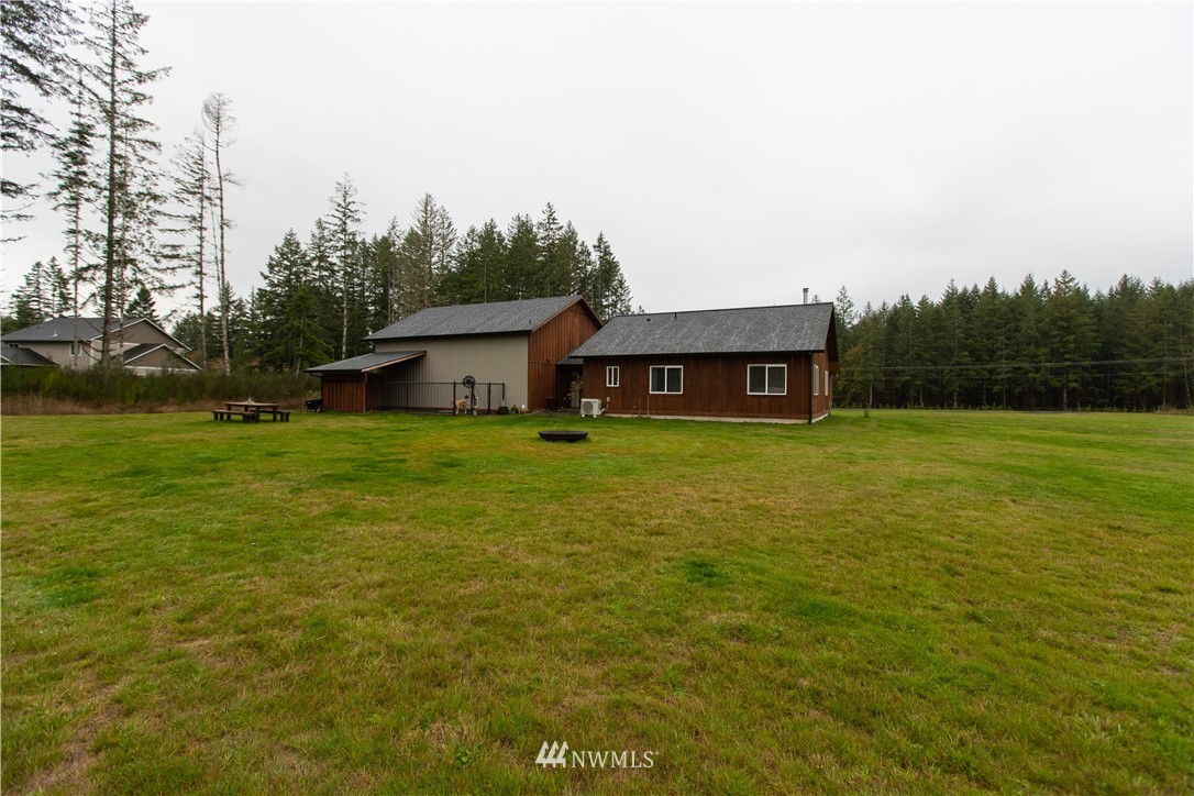 800 Logan Hill Road Chehalis, WA 98532 - Photo 33 of 36 a view of a house with a big yard