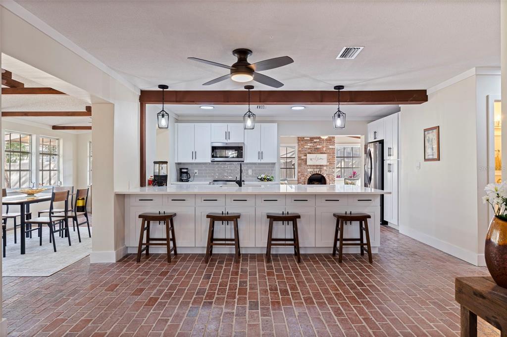 2901 Pelham Road North St. Petersburg, FL 33710 - Photo 16 of 46