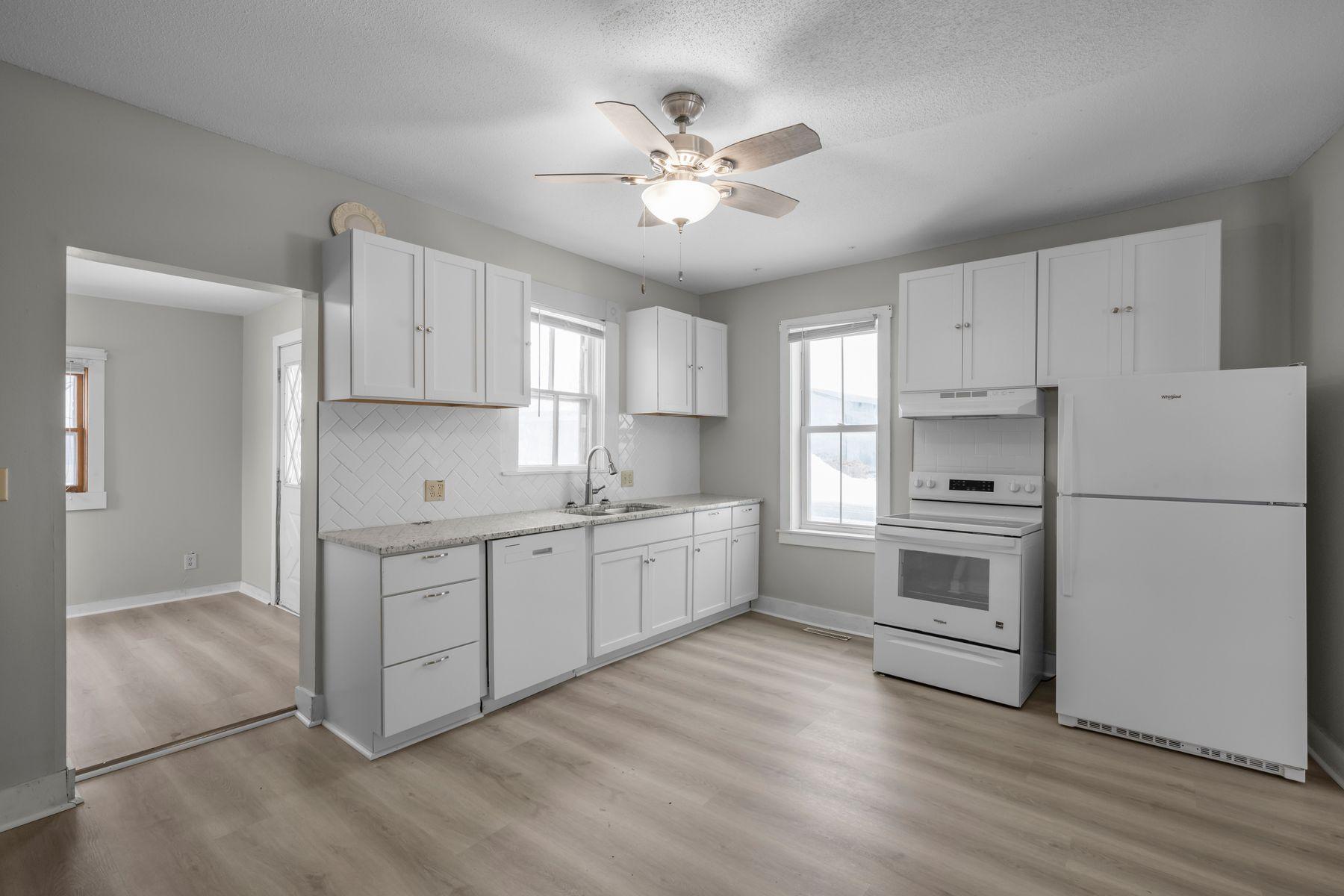 509 West Baker Street Arlington, MN 55307 - Photo 9 of 30