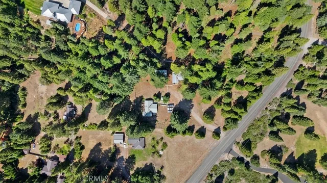 $499,000 | 930 Davis Place Road, Mount Shasta, CA 96067