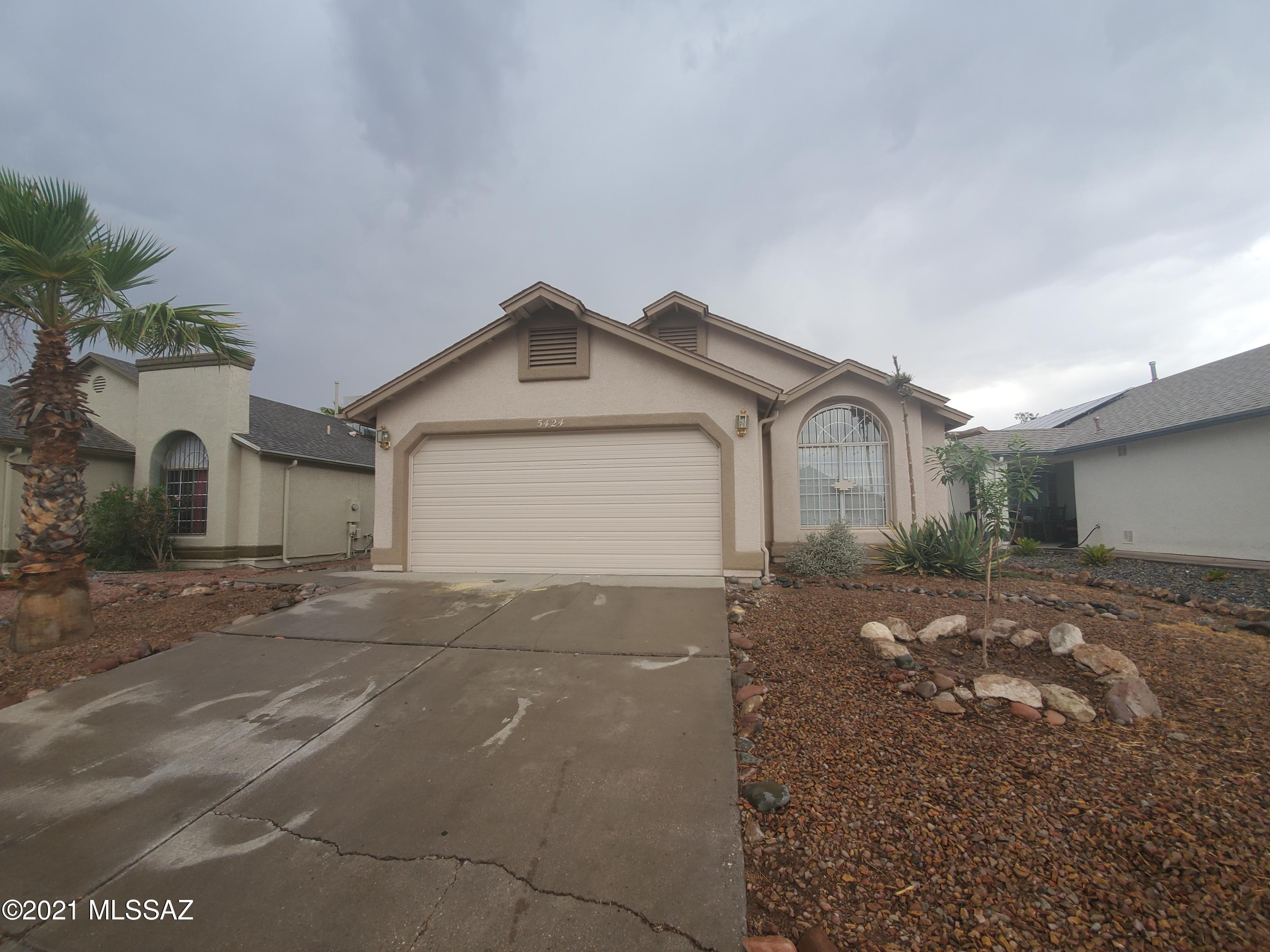 5424 South Wembly Road Tucson, AZ 85746 - Photo 1 of 17 Gallery Image 1