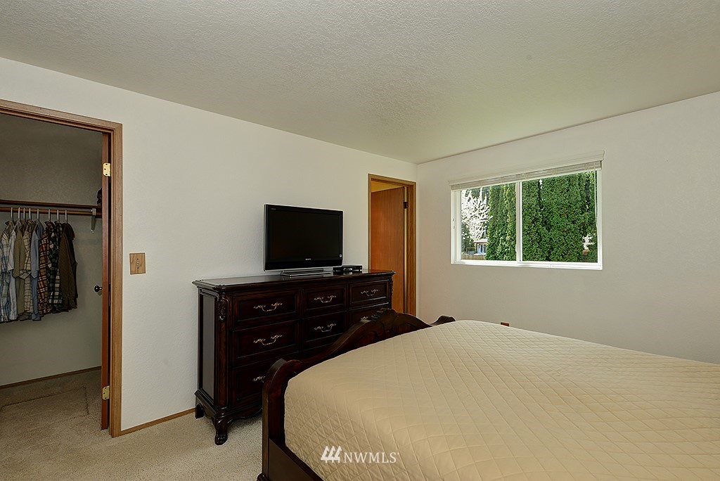 17428 28th Avenue Southeast Bothell, WA 98012 - Photo 10 of 19 Gallery Image 10
