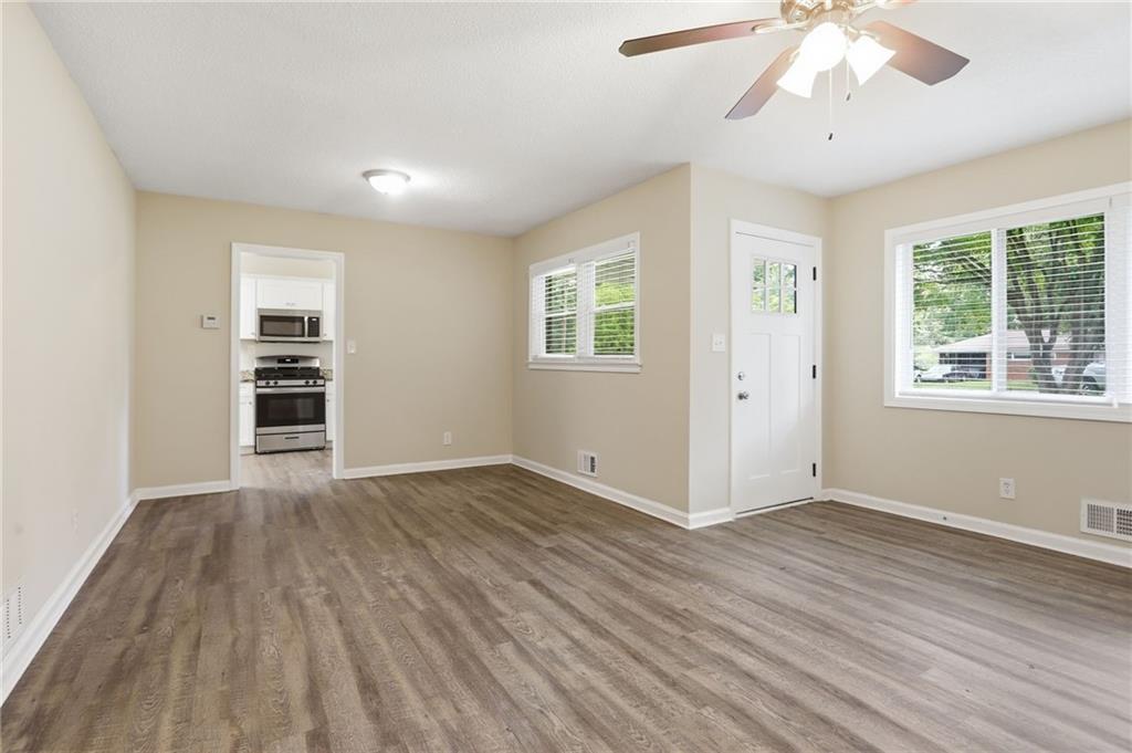 1089 Canal Street Decatur, GA 30032 - Photo 8 of 27 Gallery Image 8
