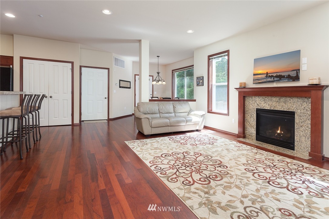 21612 10th Court Southeast Bothell, WA 98021 - Photo 2 of 20
