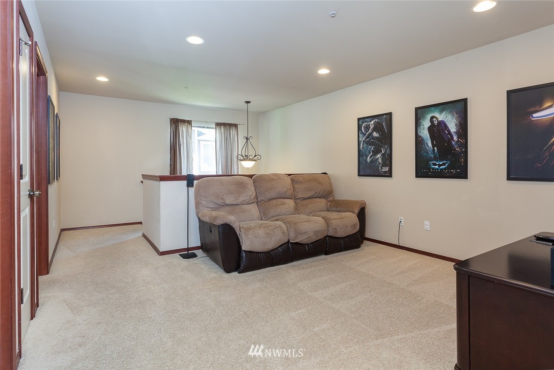 21612 10th Court Southeast Bothell, WA 98021 - Photo 11 of 20