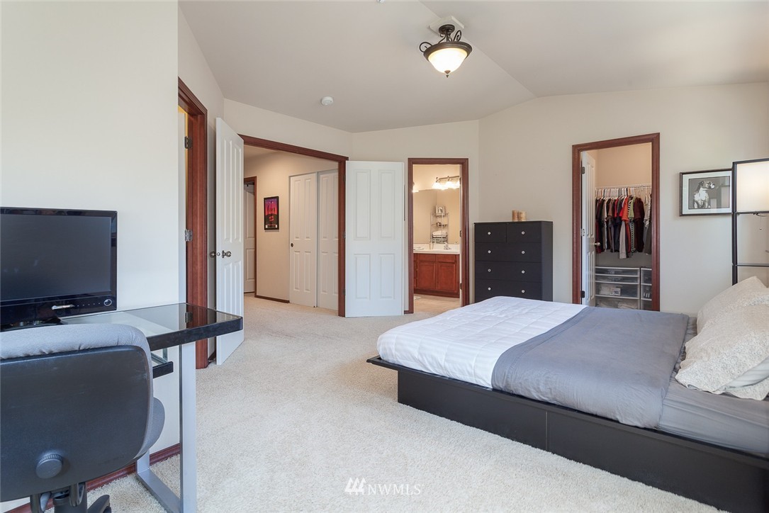 21612 10th Court Southeast Bothell, WA 98021 - Photo 14 of 20