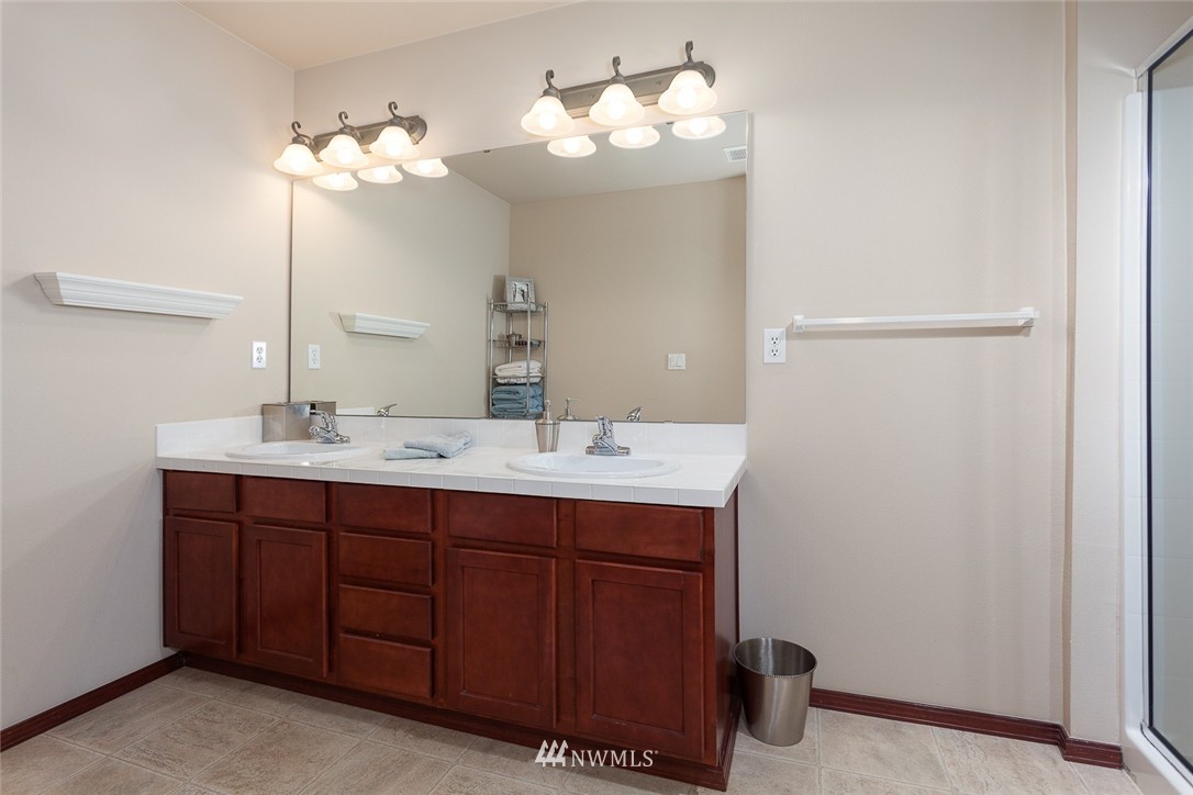 21612 10th Court Southeast Bothell, WA 98021 - Photo 15 of 20