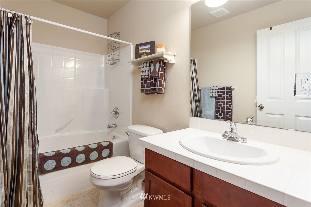 21612 10th Court Southeast Bothell, WA 98021 - Photo 18 of 20