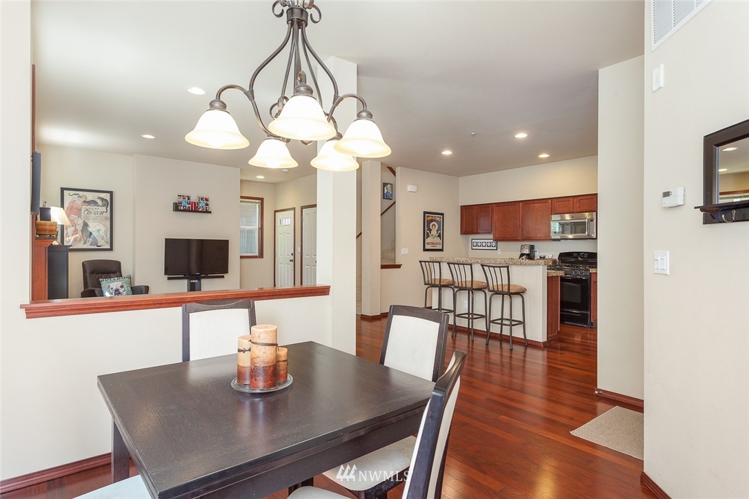 21612 10th Court Southeast Bothell, WA 98021 - Photo 9 of 20