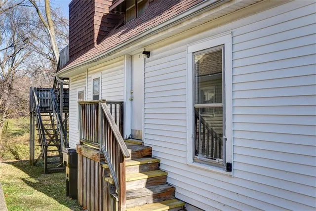 $235,000 | 1206 West Maple Avenue, Independence, MO 64050