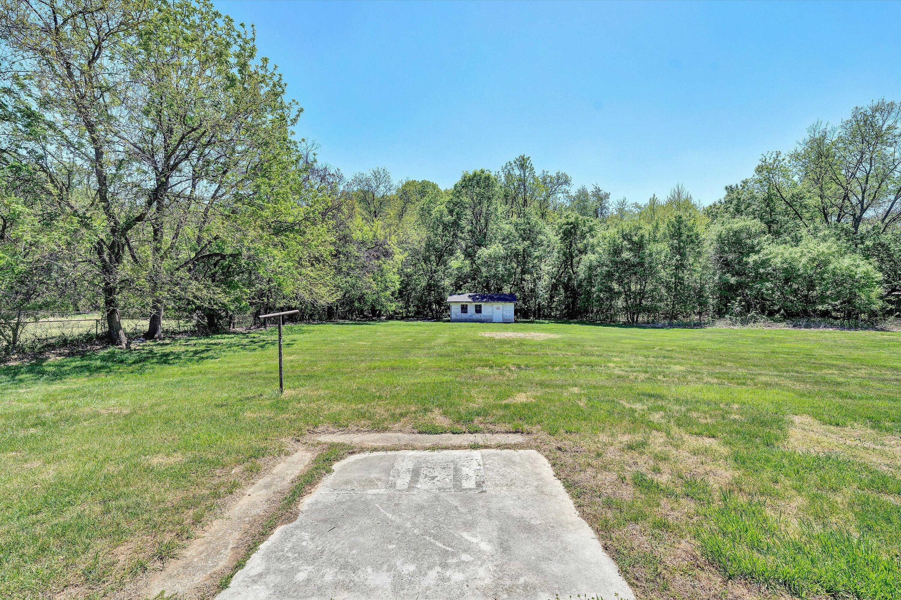 2356 West Riverside Drive Salem, VA 24153 - Photo 15 of 18 a view of a outdoor space