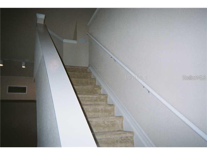 5581 Rosehill Road, Unit 203 Sarasota, FL 34233 - Photo 8 of 8