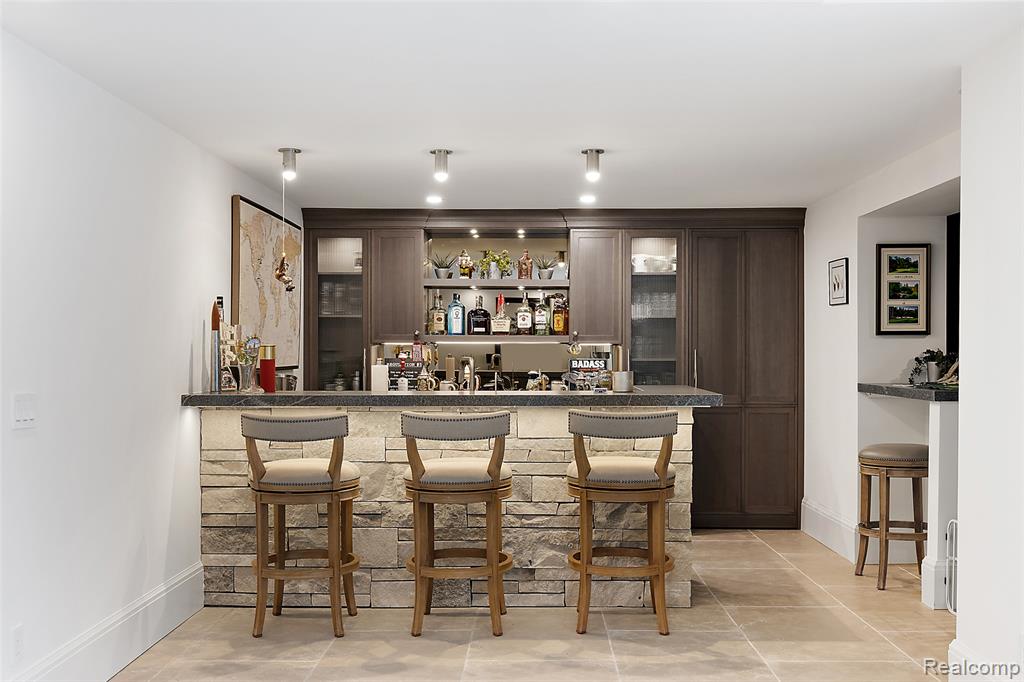 3431 Crooks Road Troy, MI 48084 - Photo 40 of 50