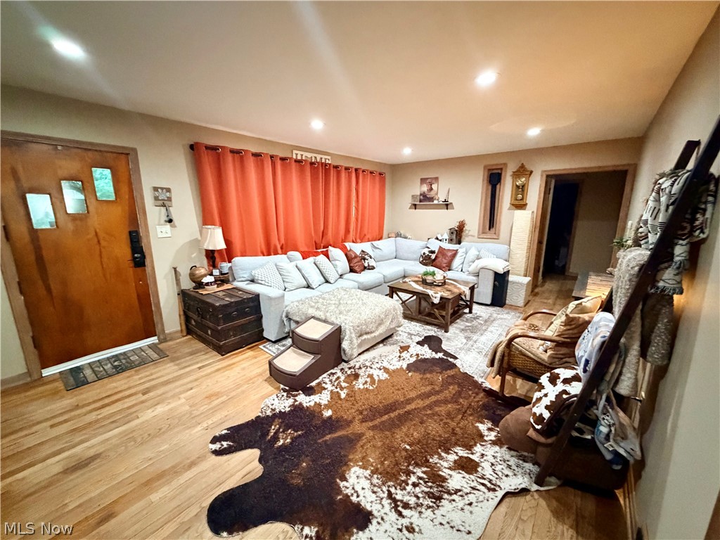 6274 Morgan Road Ravenna, OH 44266 - Photo 6 of 43 Gallery Image 6