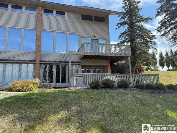 $157,900 | 9 Oneida Drive, Chautauqua, NY 14728