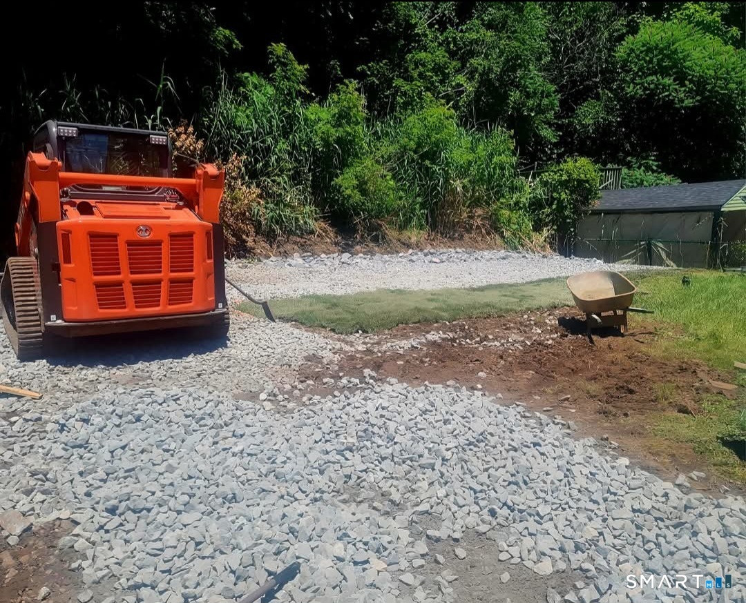 169 Country Club Road New Britain, CT 06053 - Photo 33 of 36