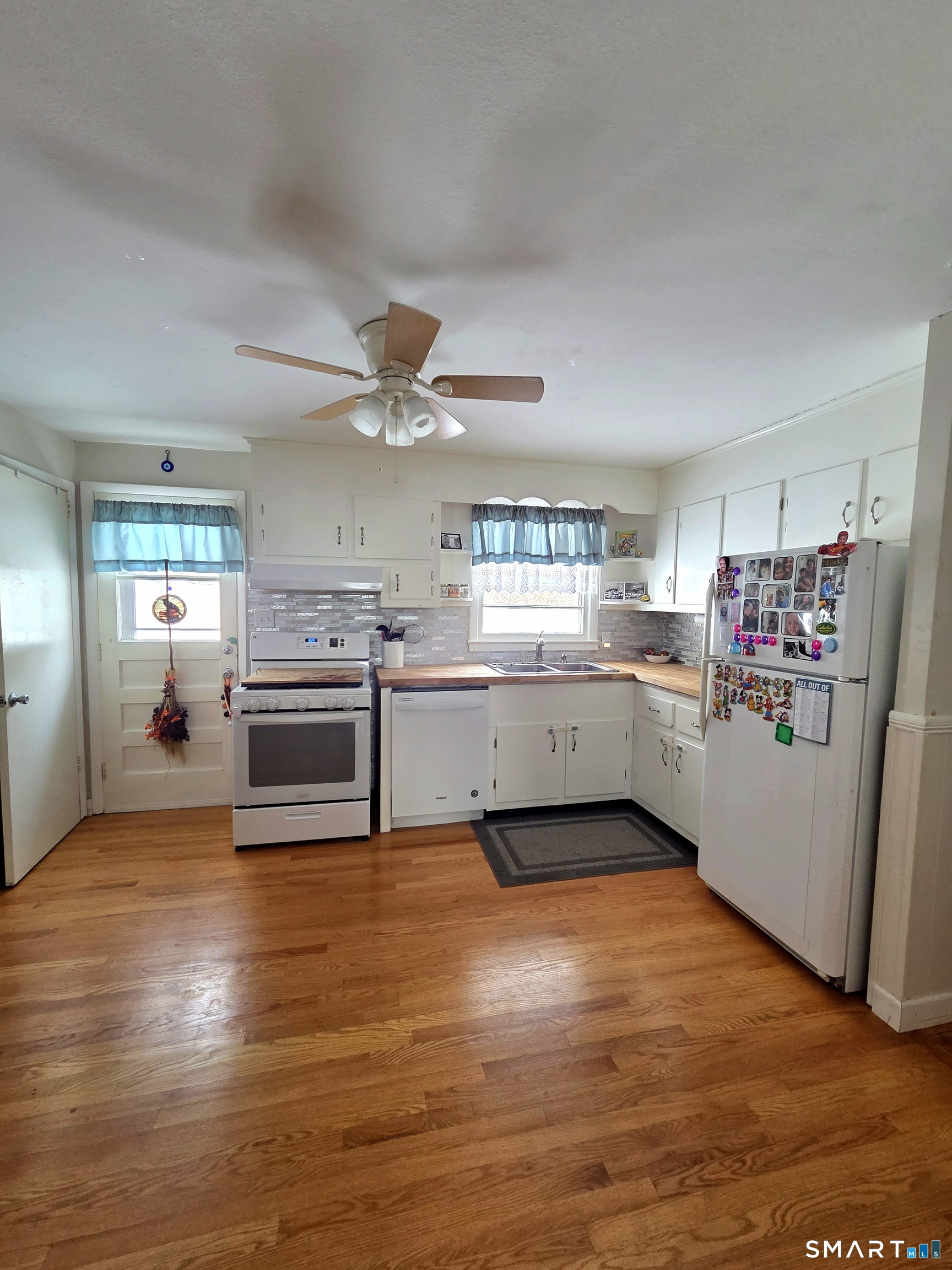 169 Country Club Road New Britain, CT 06053 - Photo 6 of 36