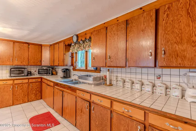 $1,200,000 | 436 State Line Road, Susquehanna, PA 18847