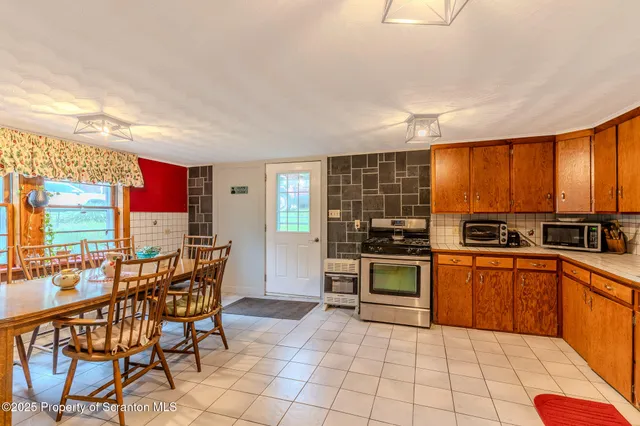 $1,200,000 | 436 State Line Road, Susquehanna, PA 18847