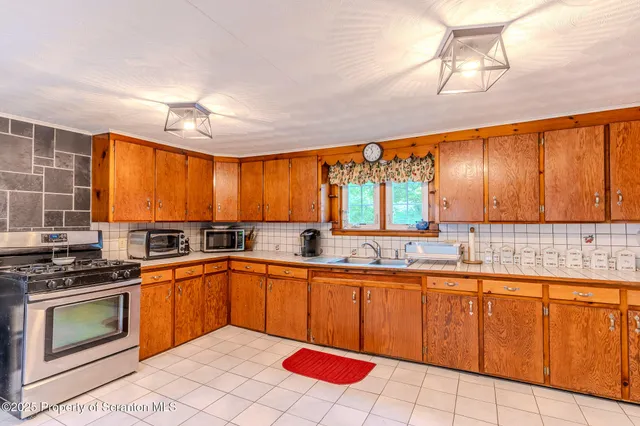 $1,200,000 | 436 State Line Road, Susquehanna, PA 18847