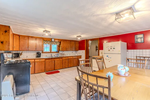 $1,200,000 | 436 State Line Road, Susquehanna, PA 18847