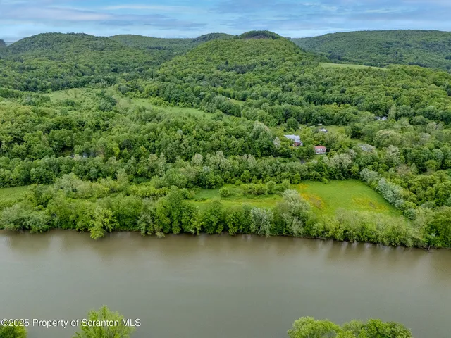 $1,200,000 | 436 State Line Road, Susquehanna, PA 18847