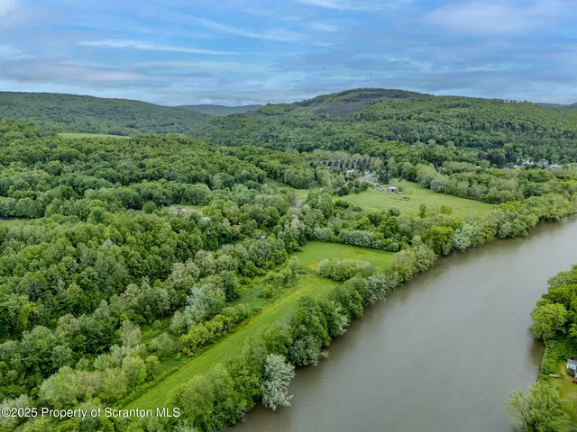 $1,200,000 | 436 State Line Road, Susquehanna, PA 18847