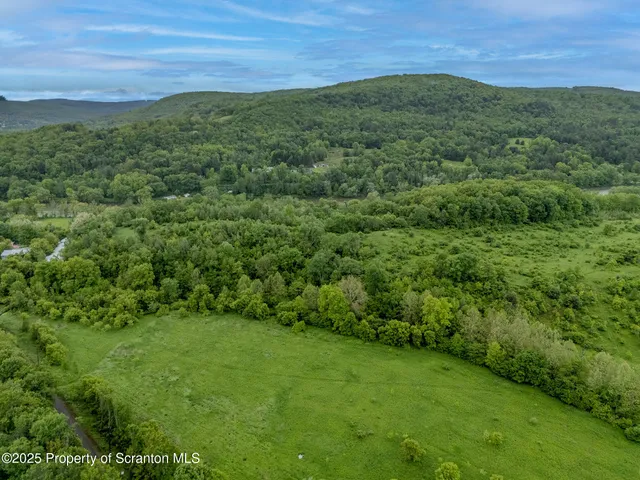$1,200,000 | 436 State Line Road, Susquehanna, PA 18847