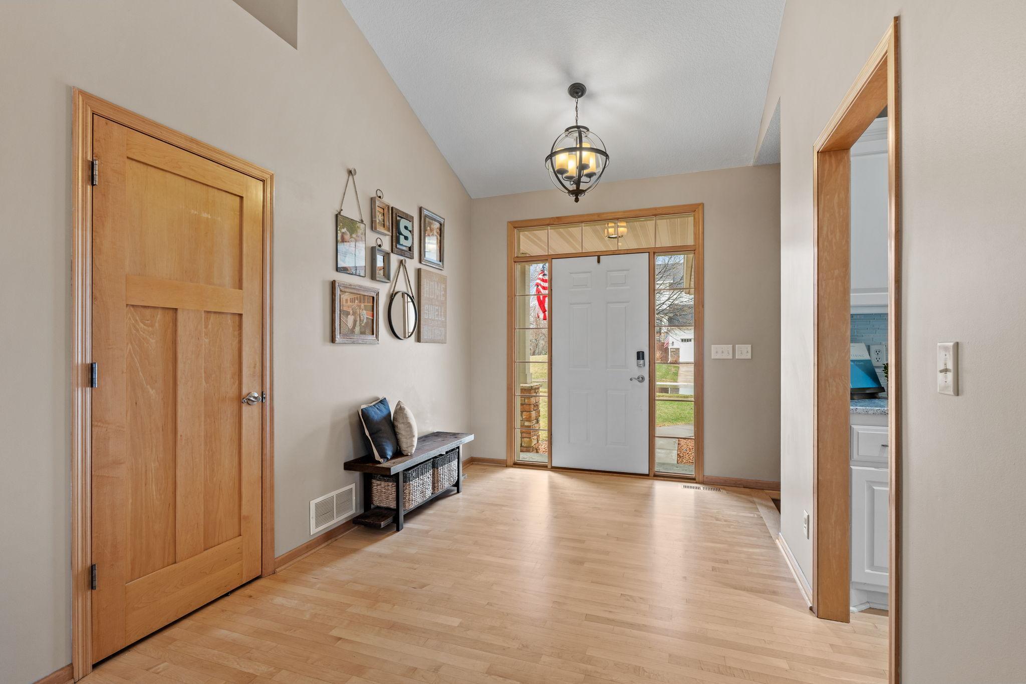 7360 Peltier Circle Hugo, MN 55038 - Photo 5 of 65