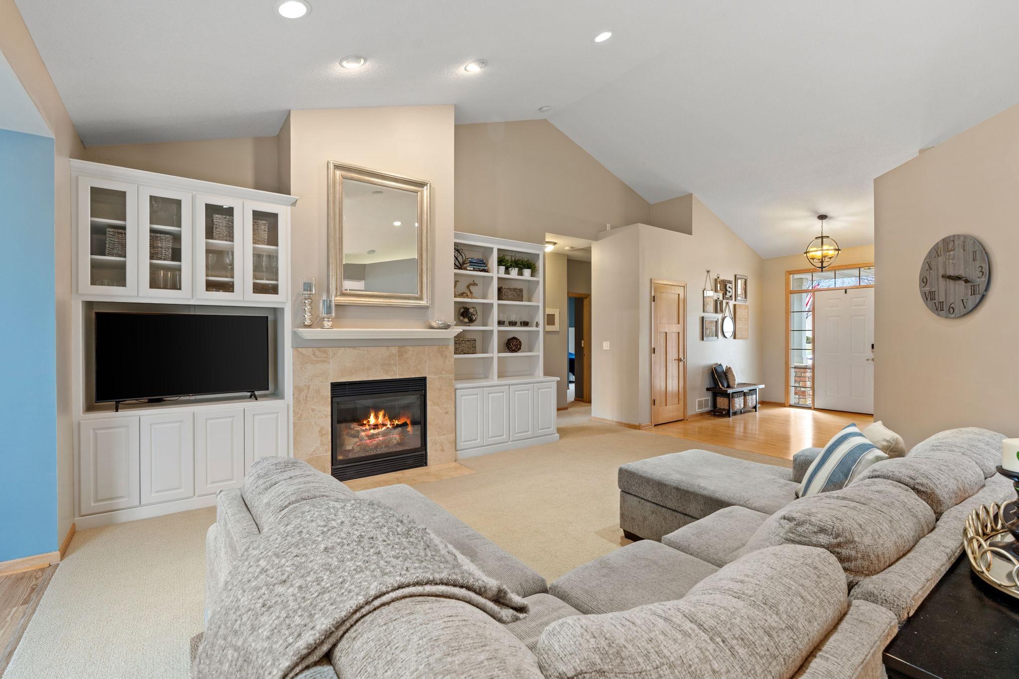7360 Peltier Circle Hugo, MN 55038 - Photo 8 of 65