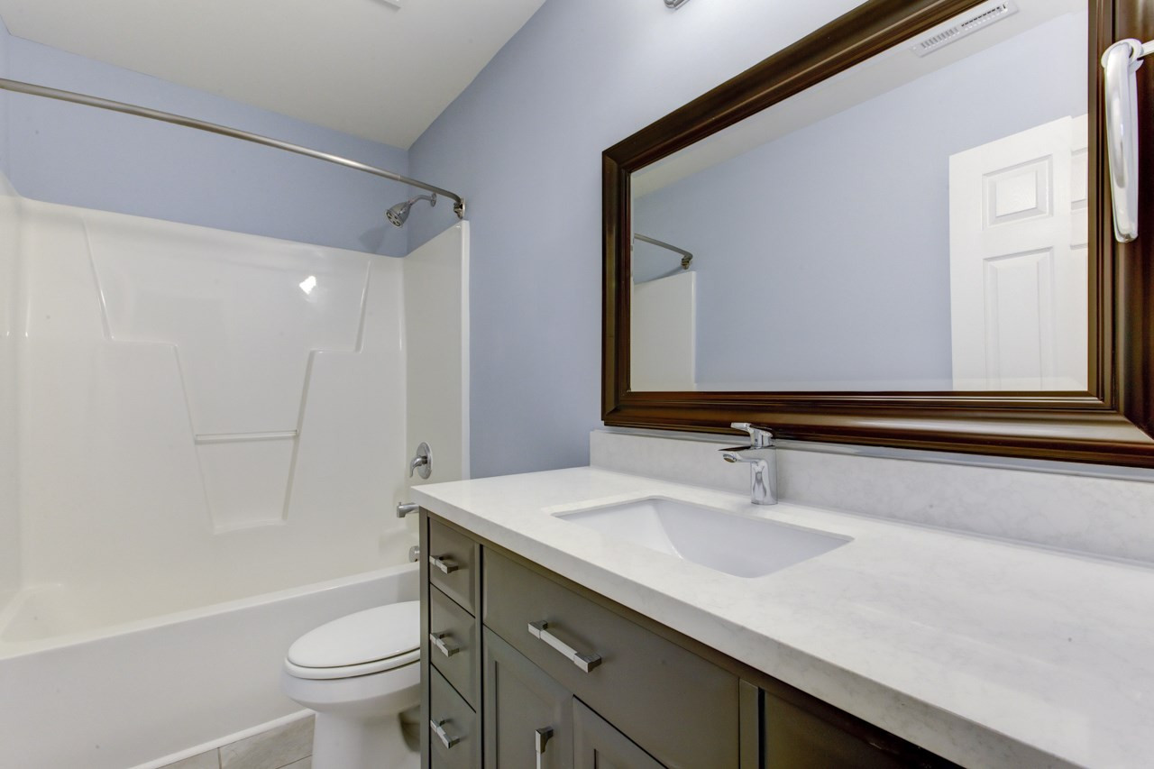 209 Riley Oaks Lane Apex, NC 27539 - Photo 19 of 25 Bathroom