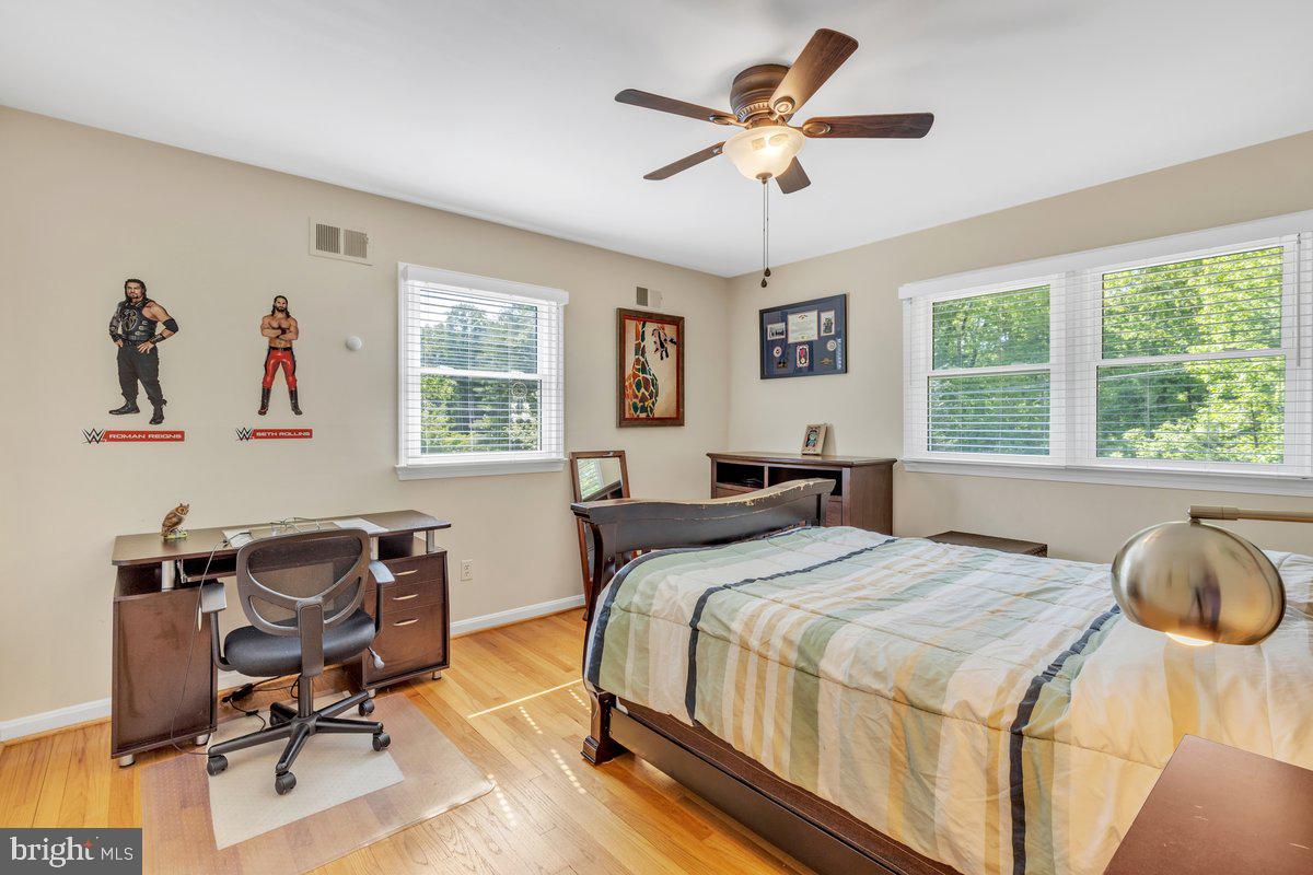 12007 Vale Road Oakton, VA 22124 - Photo 34 of 49