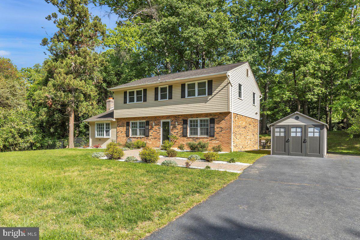 12007 Vale Road Oakton, VA 22124 - Photo 4 of 49