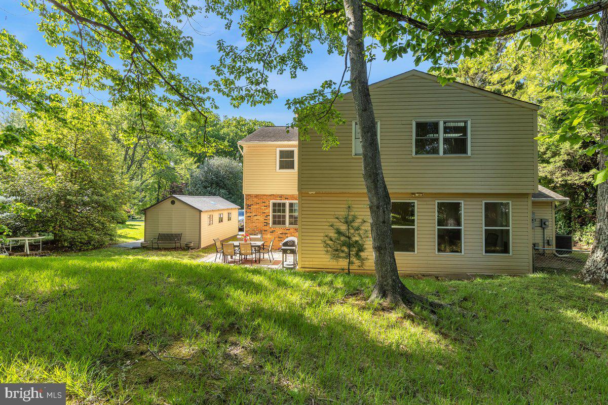 12007 Vale Road Oakton, VA 22124 - Photo 43 of 49