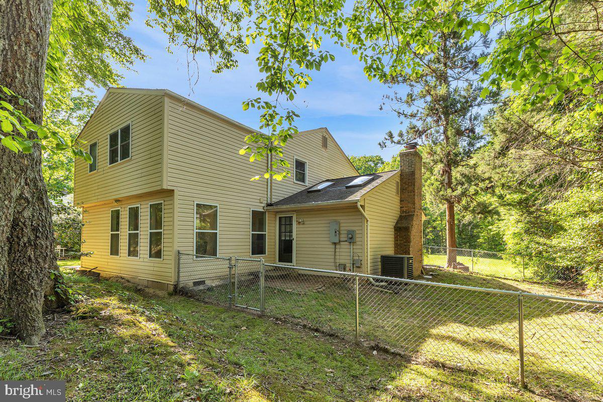 12007 Vale Road Oakton, VA 22124 - Photo 44 of 49