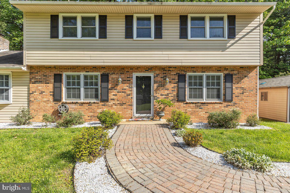 12007 Vale Road Oakton, VA 22124 - Photo 5 of 49