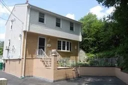 $4,500 | 17 St Denis Avenue, Medford, MA 02155