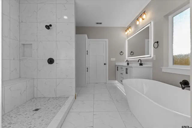 $541,000 | 16425 Clearview Drive, Lindale, TX 75771