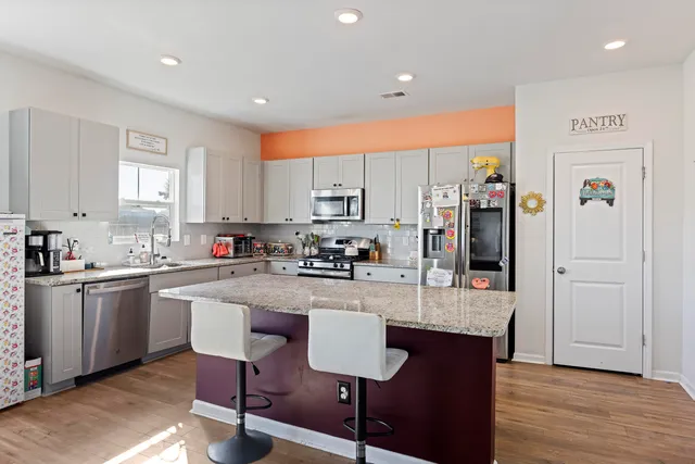 $389,000 | 522 Spanish Wells Road, Summerville, SC 29486