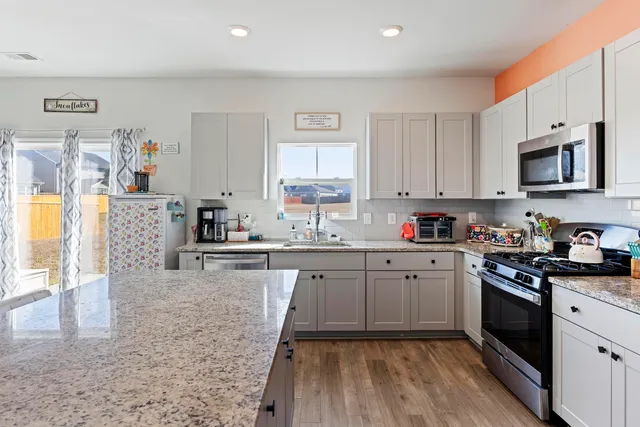 $389,000 | 522 Spanish Wells Road, Summerville, SC 29486