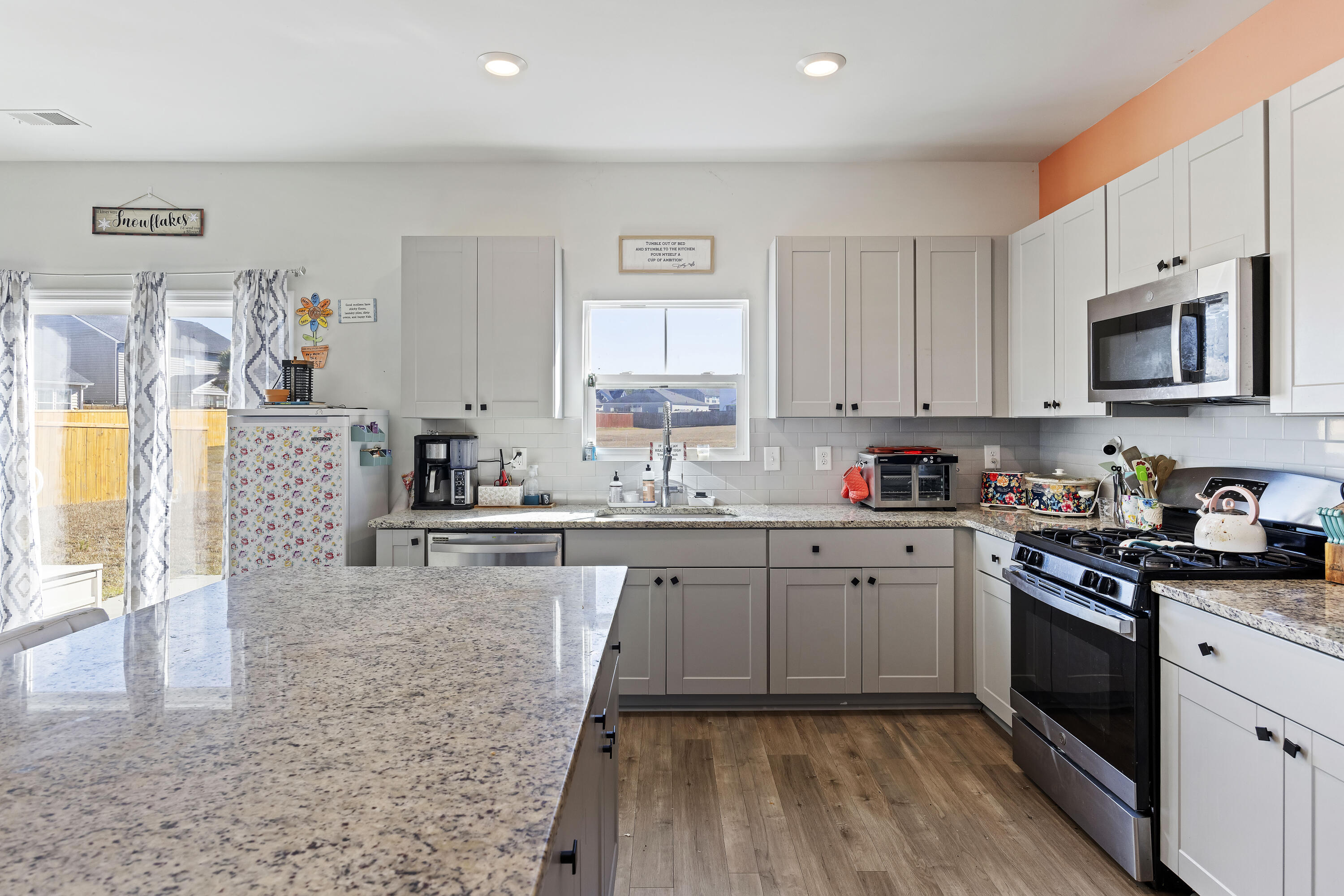 522 Spanish Wells Road Summerville, SC 29486 - Photo 14 of 35 243A9863