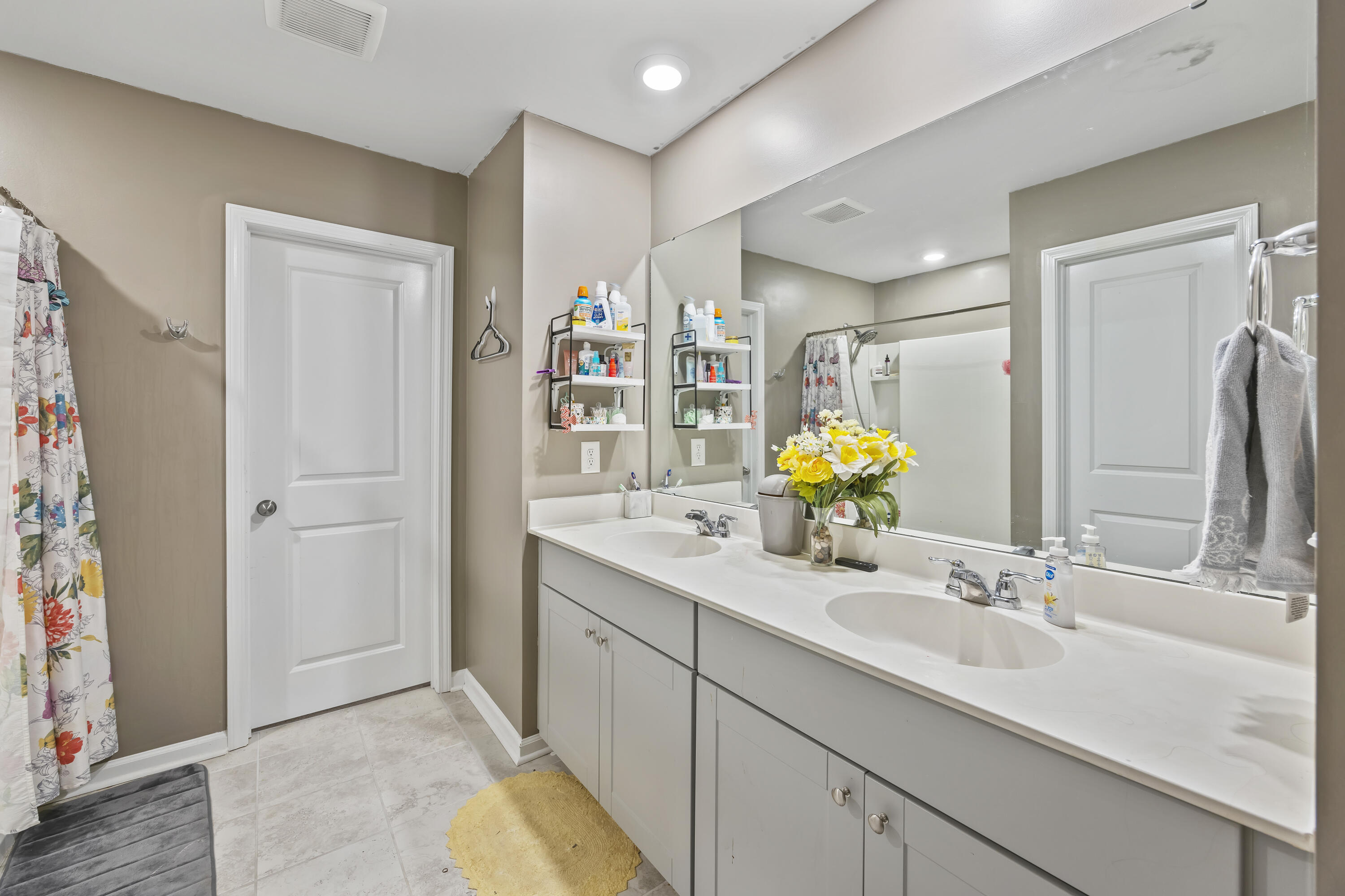 522 Spanish Wells Road Summerville, SC 29486 - Photo 19 of 35 243A9898