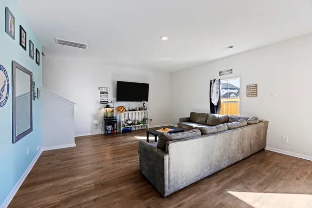 $389,000 | 522 Spanish Wells Road, Summerville, SC 29486