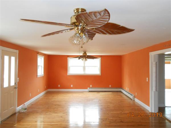 74 Stage Road Hampstead, NH 03841 - Photo 5 of 16 Gallery Image 5