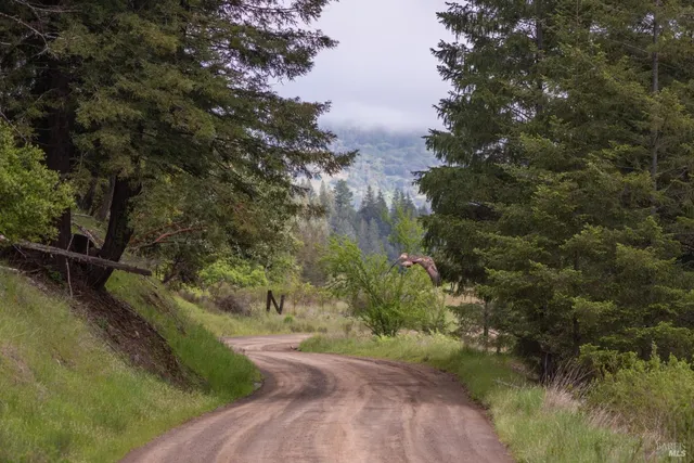 $1,065,000 | 30131 Elkhorn Road, Yorkville, CA 95494